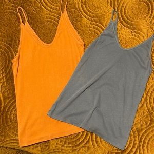 2 Tank Tops